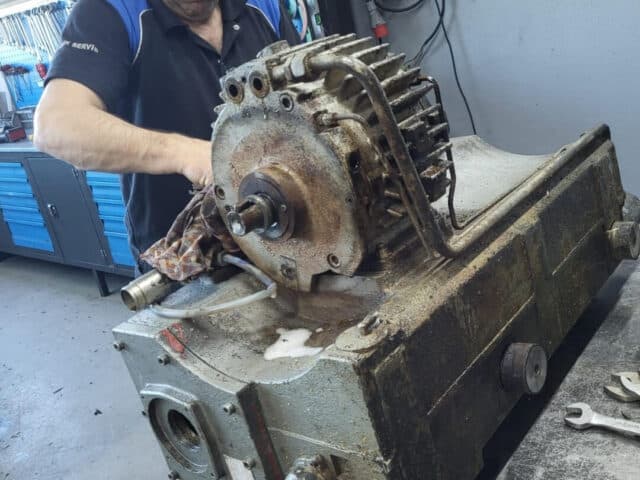 yağlı vakum pompası teknik servis